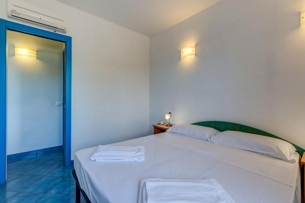 Terra Felice Aparthotel ซาน เฟลิเช เชร์ชีโอ ภายนอก รูปภาพ