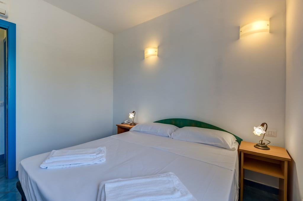 Terra Felice Aparthotel ซาน เฟลิเช เชร์ชีโอ ภายนอก รูปภาพ